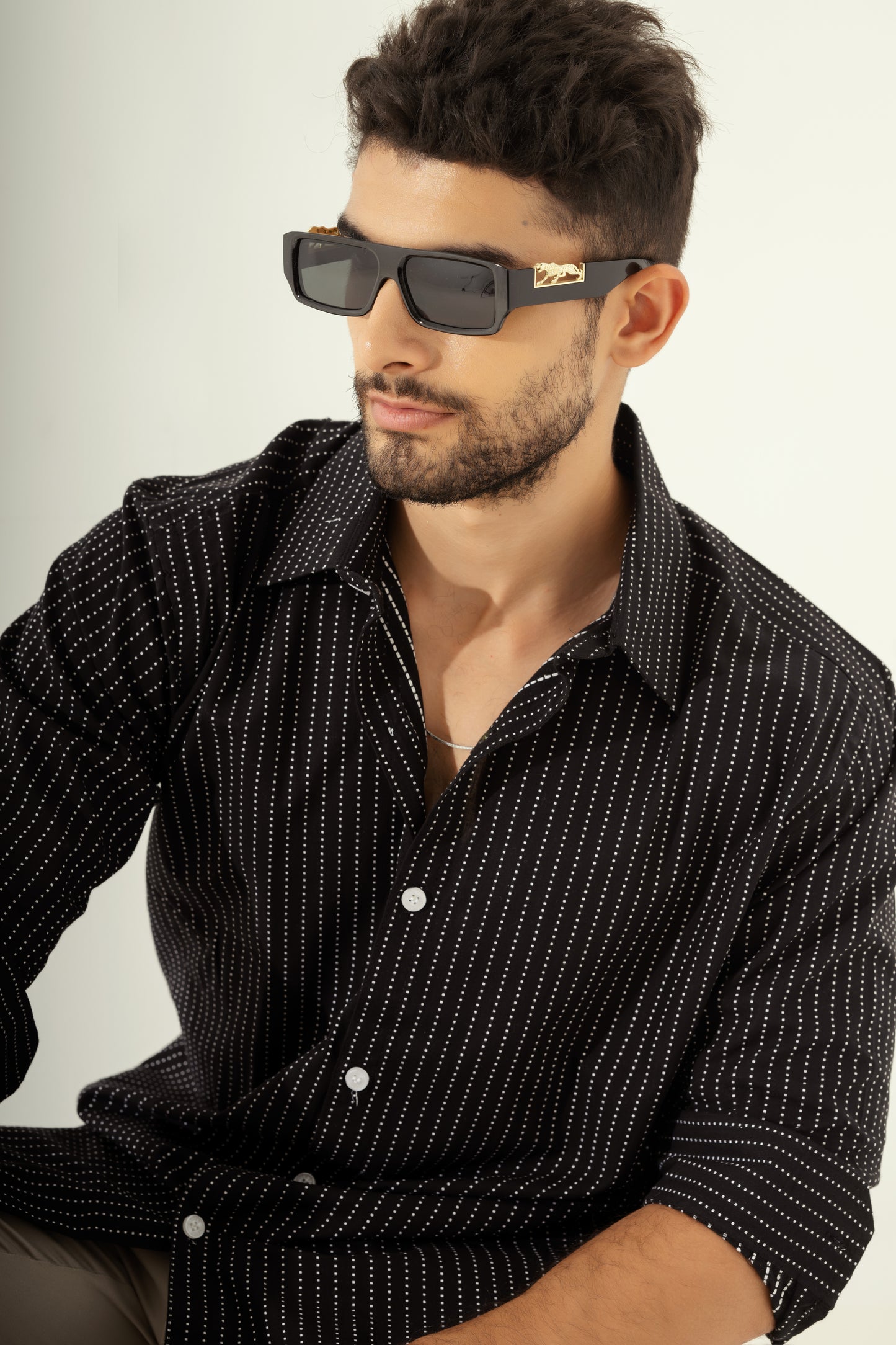 Textured dobby shirt in black