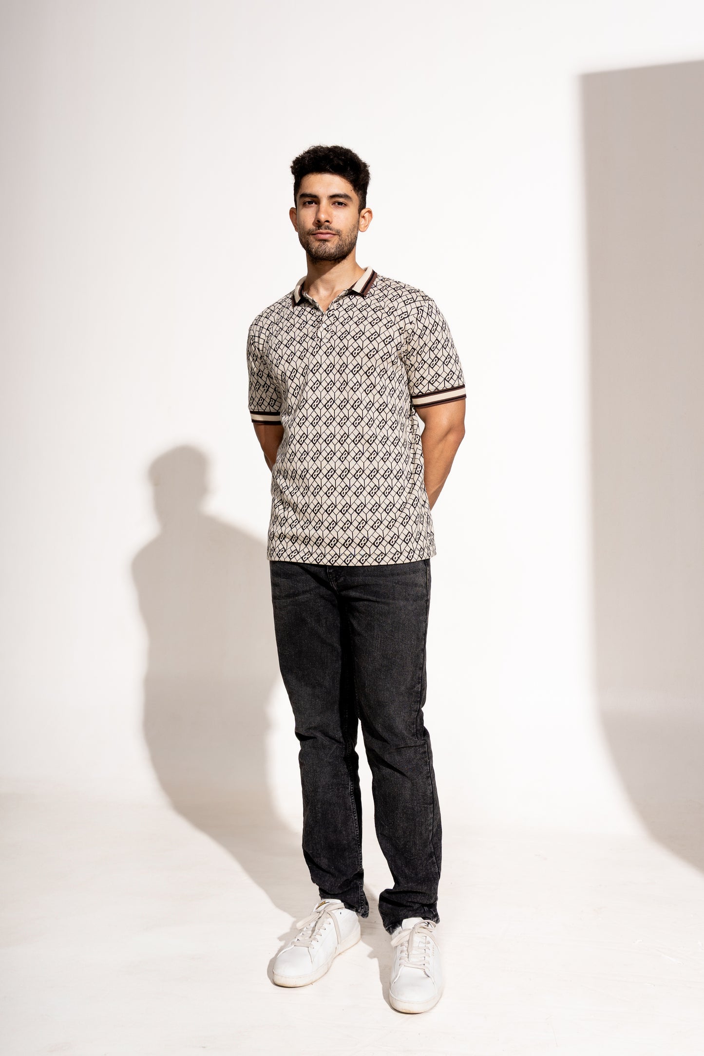 Loop tile jacquard knit polo neck half sleeve t-shirt