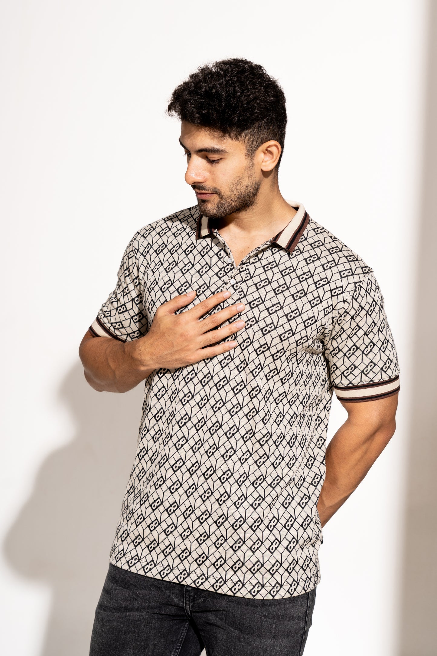 Loop tile jacquard knit polo neck half sleeve t-shirt