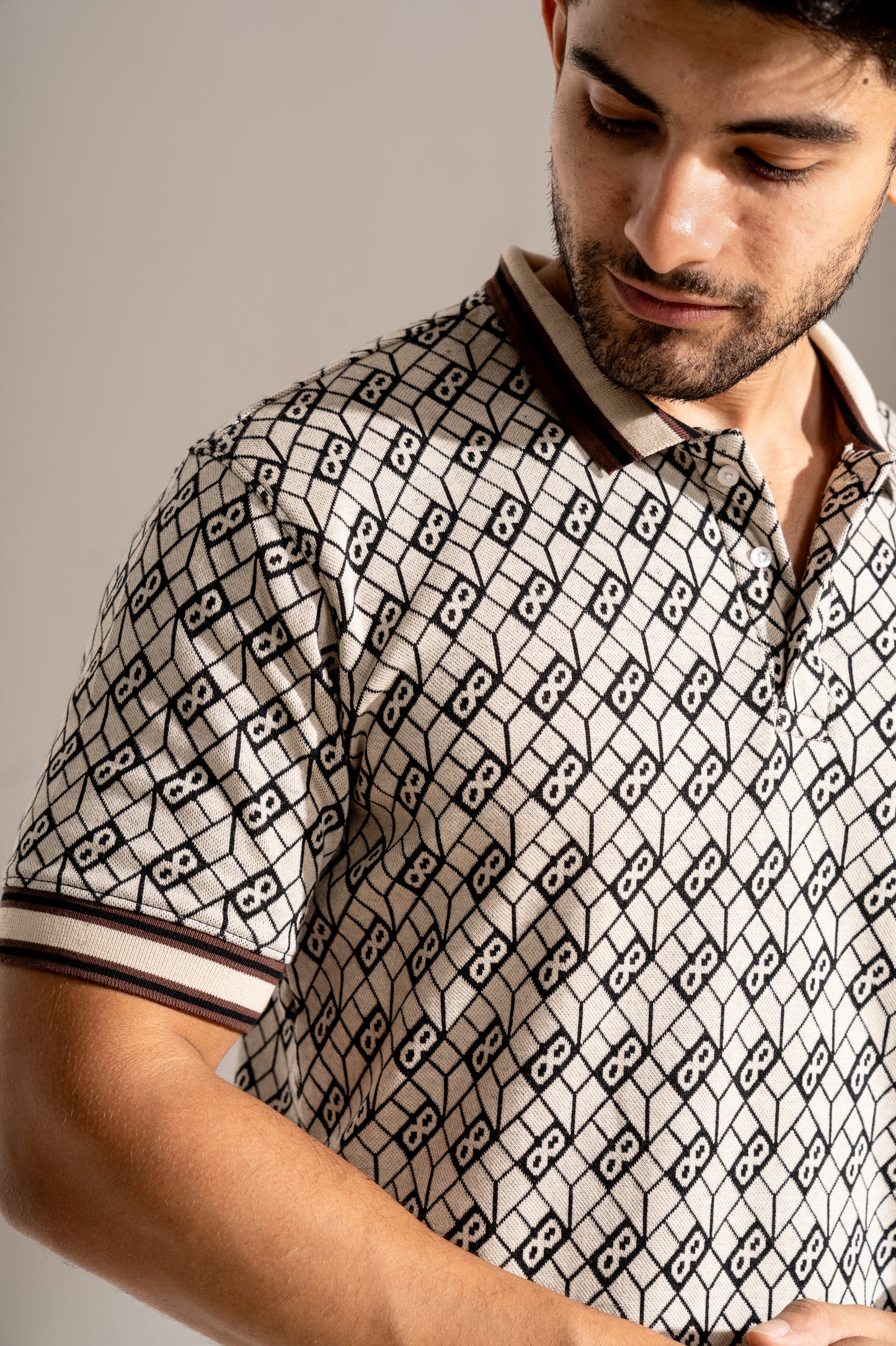 Loop tile jacquard knit polo neck half sleeve t-shirt