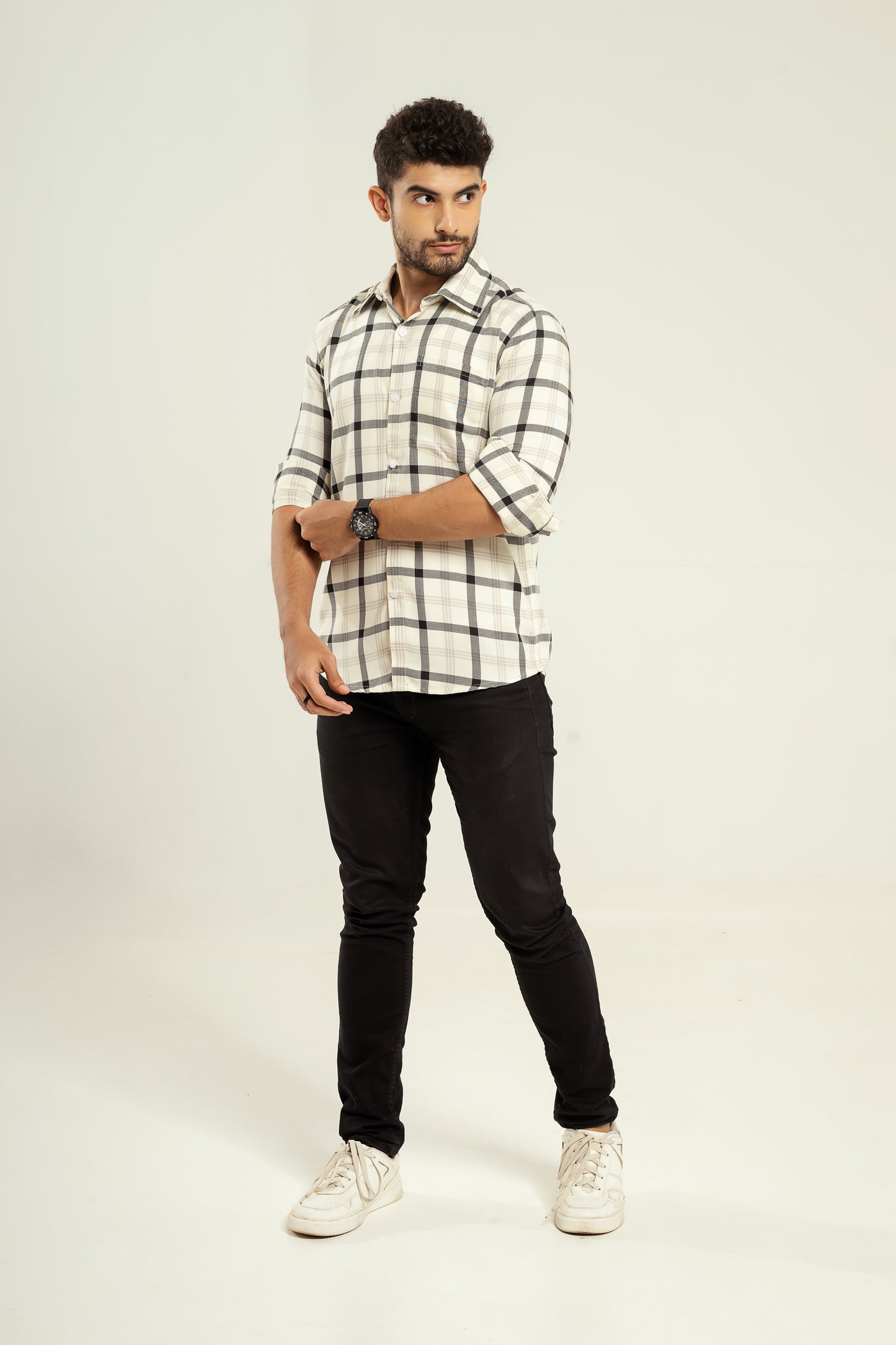 Tartan check shirt in white/black