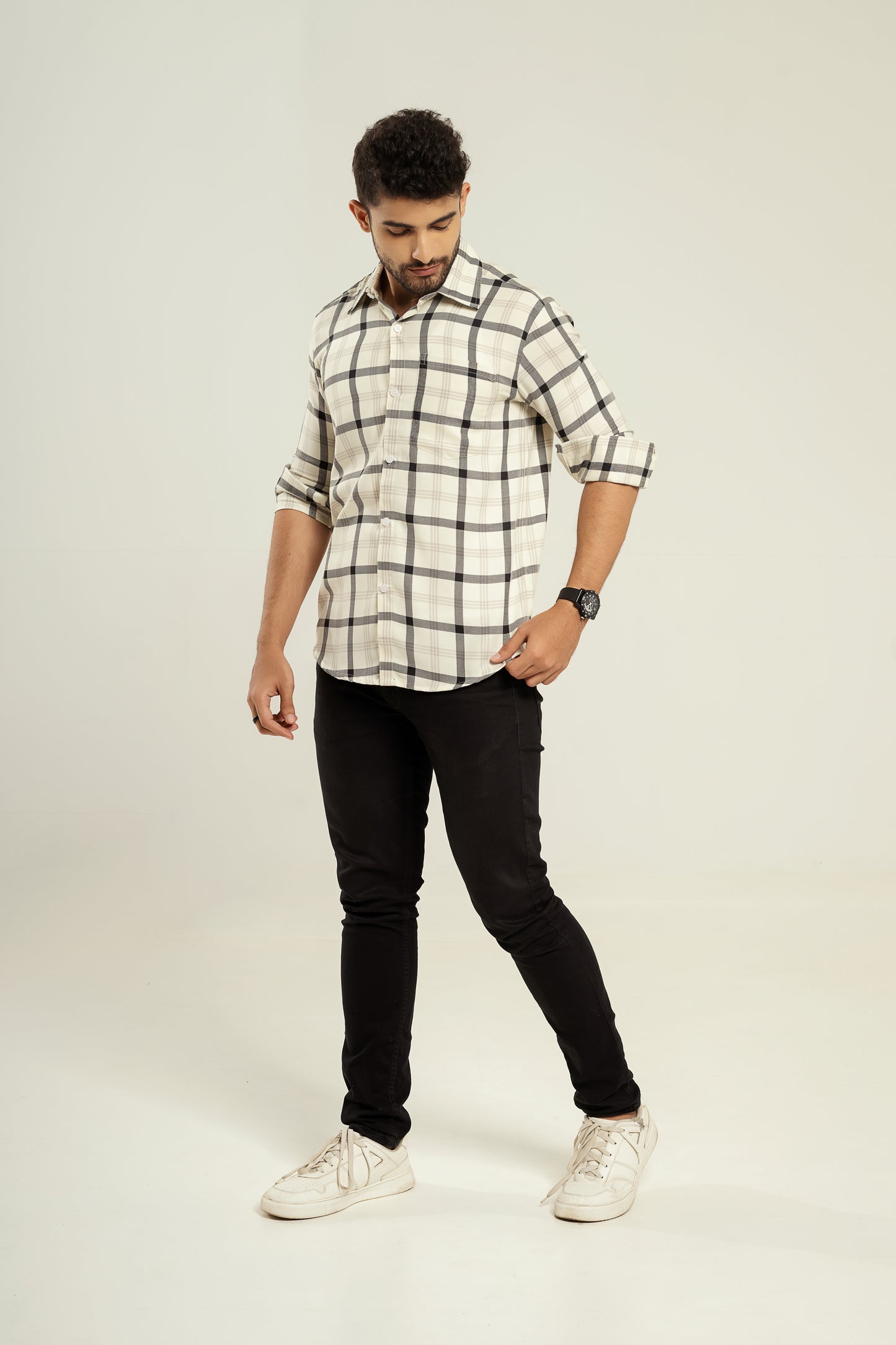 Tartan check shirt in white/black