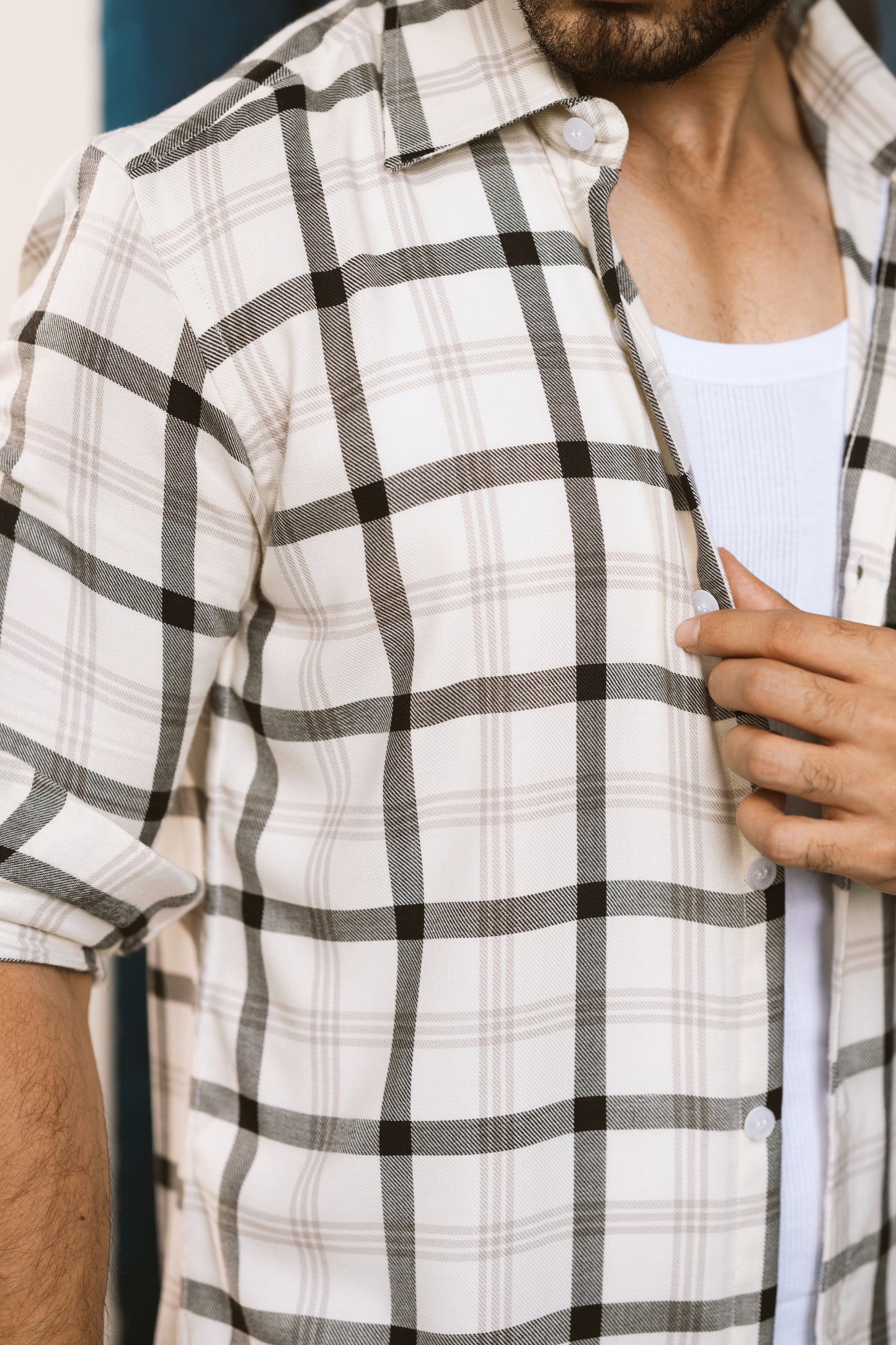 Tartan check shirt in white/black