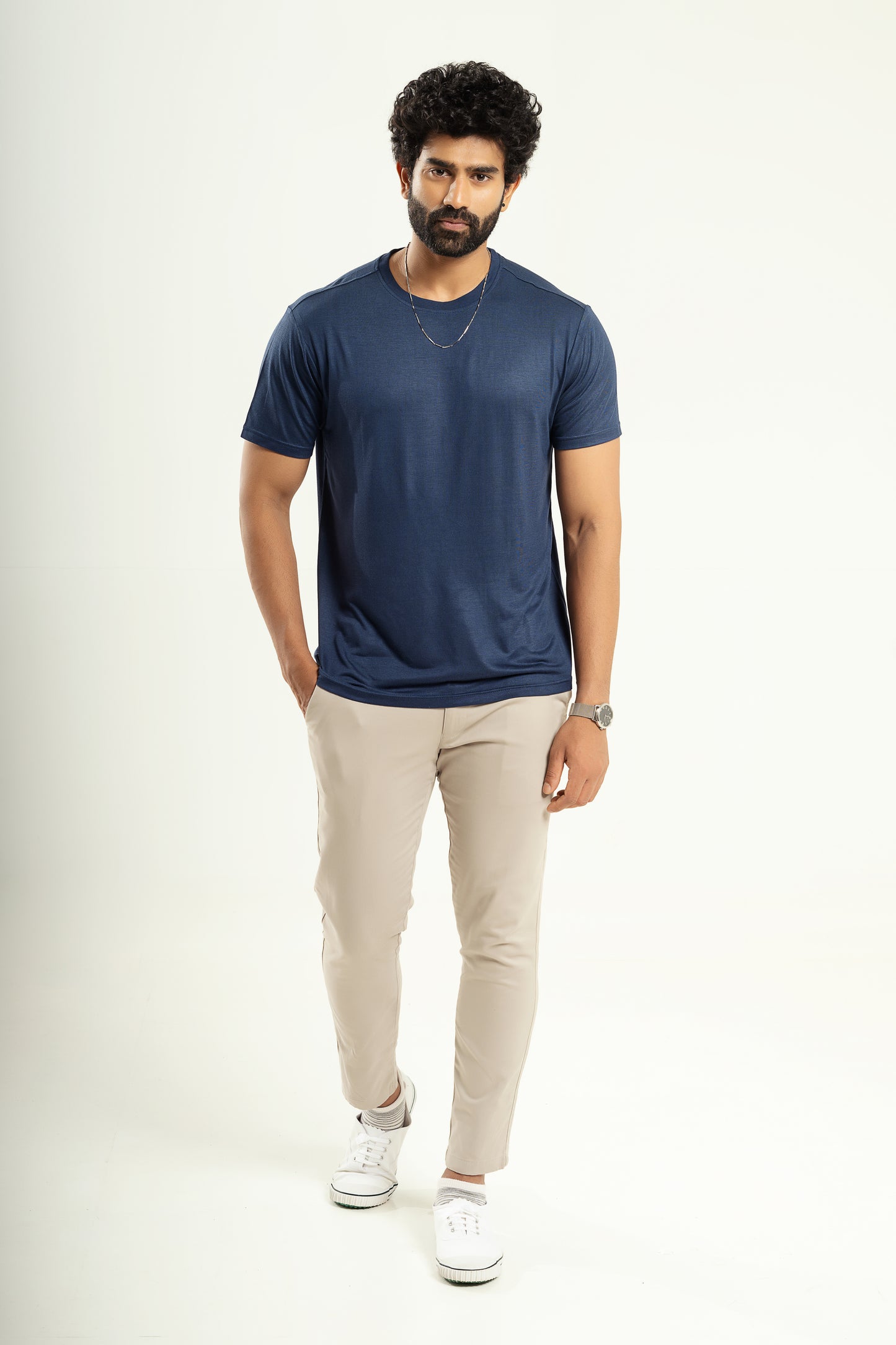 Banana fiber t-shirt in navy
