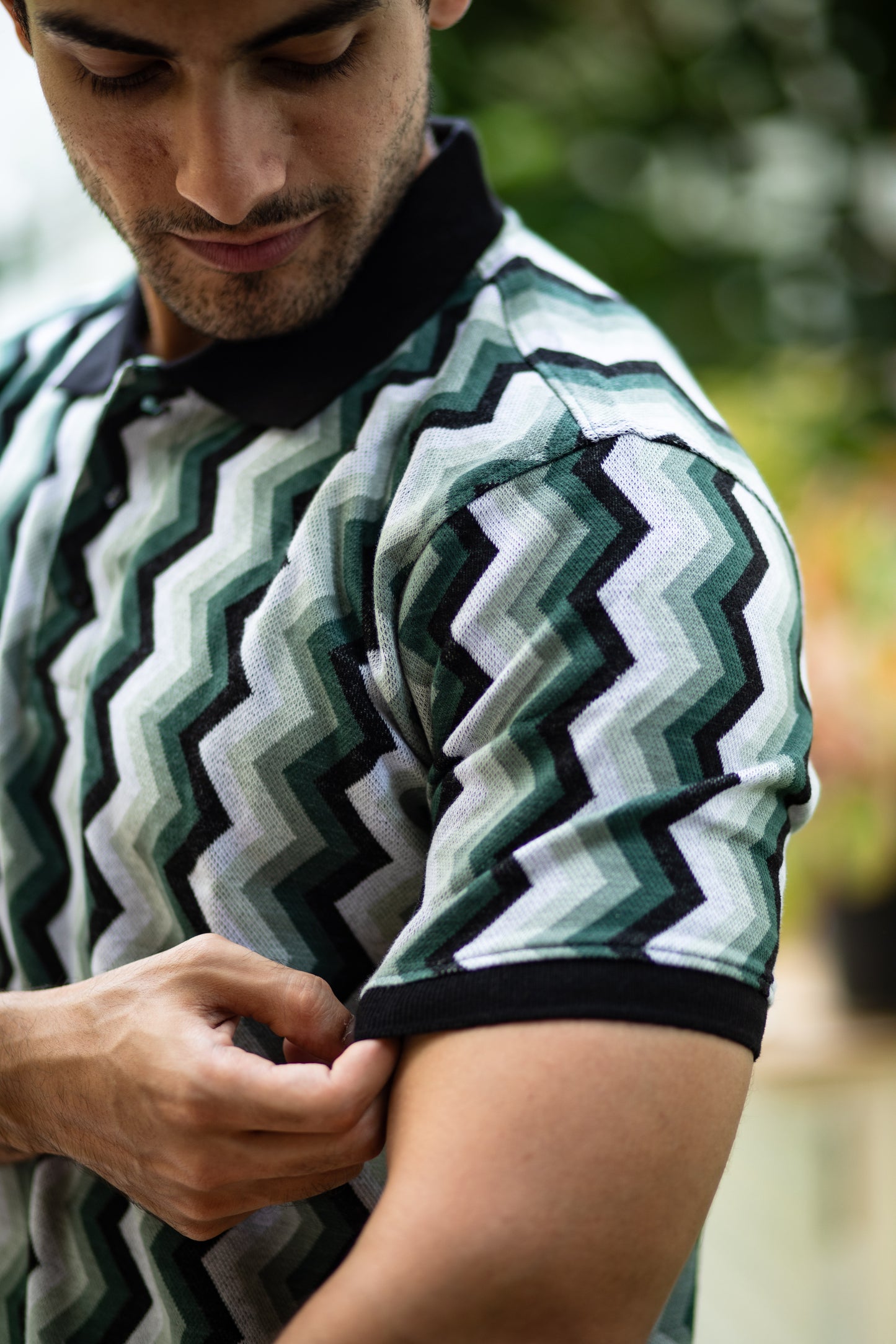 Chevron pattern polo t-shirt