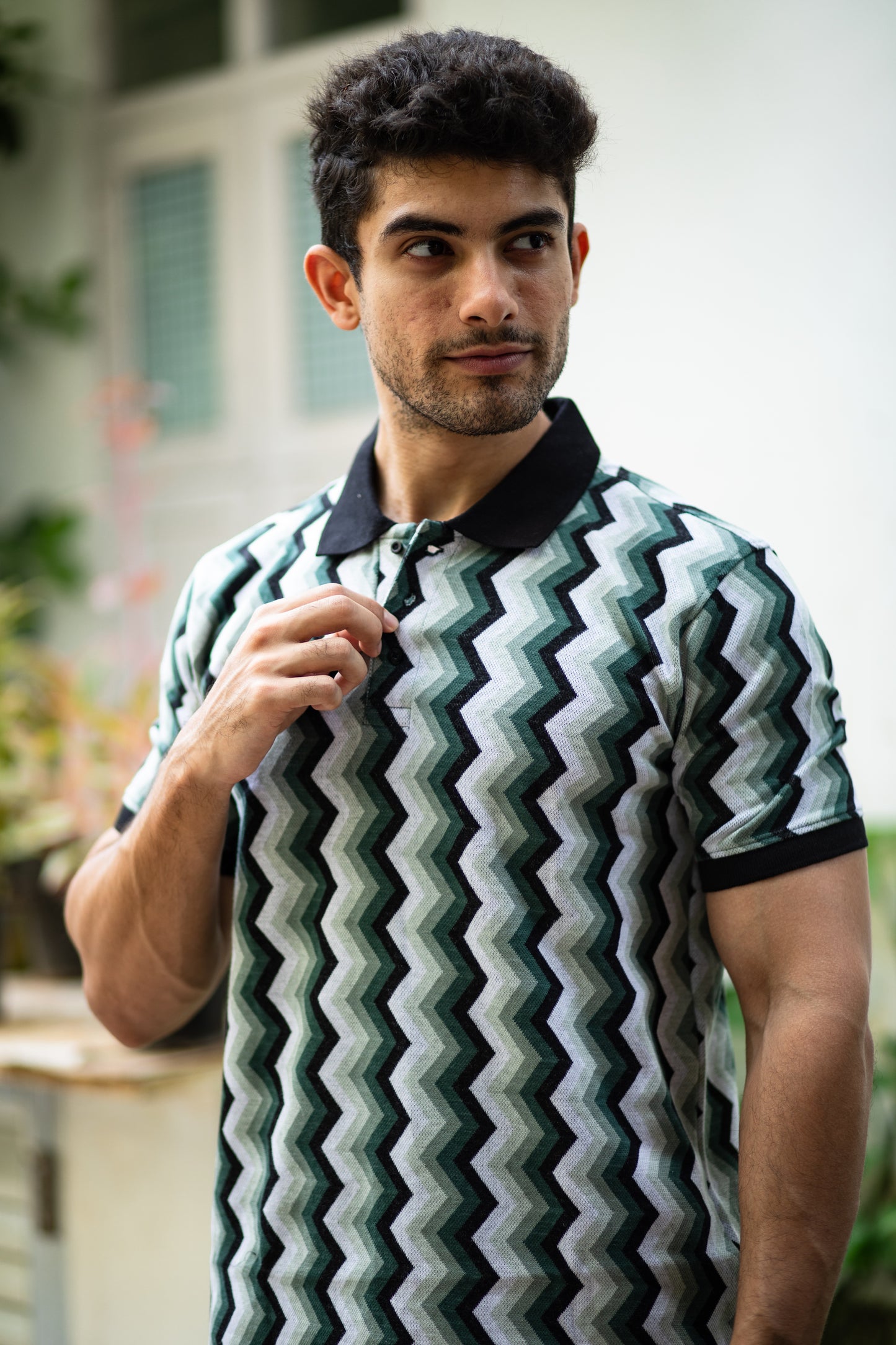 Chevron pattern polo t-shirt