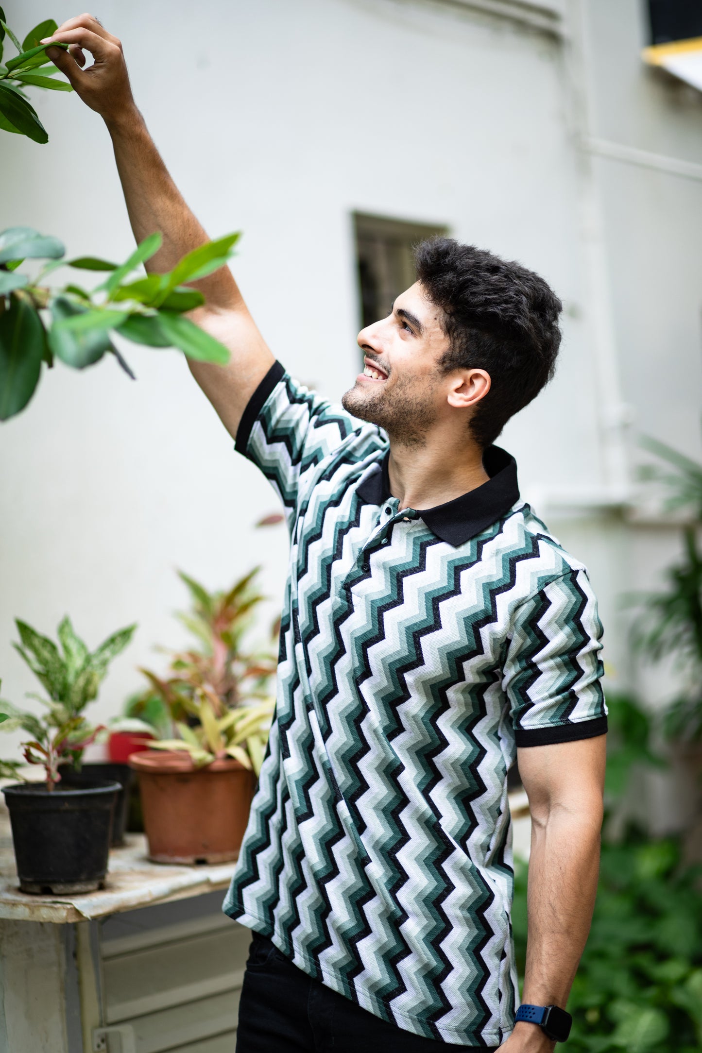 Chevron pattern polo t-shirt