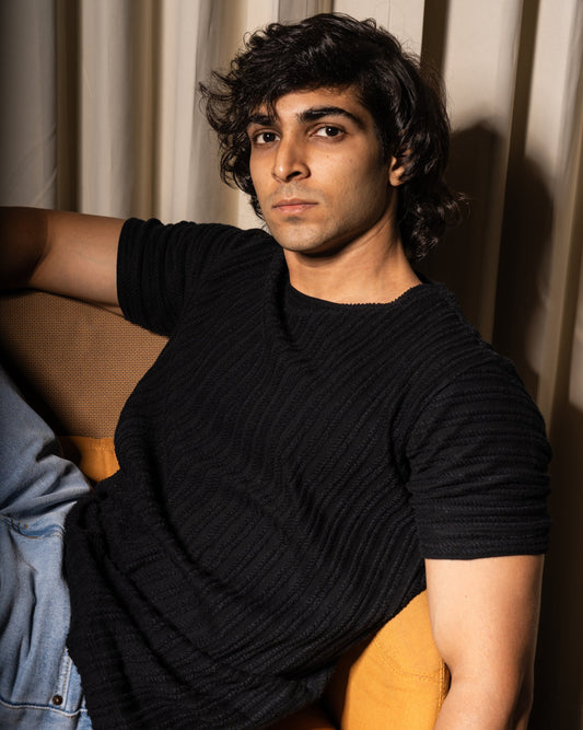 Rib knit crew neck half sleeve tshirt in Black